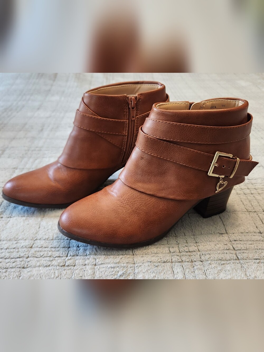 Women's Tan/Brown Ankle Boots with Side Buckle, Heart Charm, Block Heel, 7